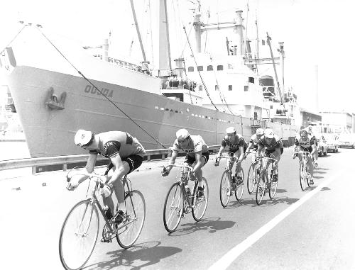 PHOTO ORIGINALE DE PRESSE DE MERCKX, LETORT ET HUYSMANS