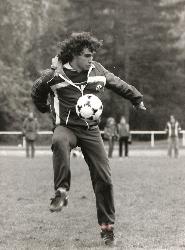 PHOTO ORIGINALE DE PRESSE DE DOMINIQUE ROCHETEAU EN ÉQUIPE DE FRANCE