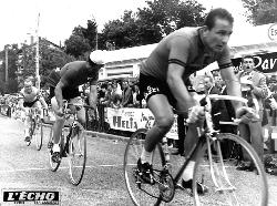 ENSEMBLE DE 6 PHOTOS ORIGINALES DE PRESSE DE JEAN ROBIC EN COURSE