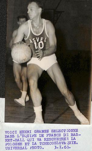 PHOTO ORIGINALE DE PRESSE D'HENRI GRANGE AVEC L'ASVEL LE 3 JANVIER 1963