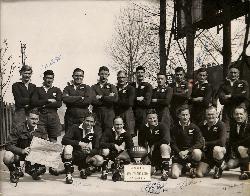 PHOTO ORIGINALE DE PRESSE AUTOGRAPHIÉES DE L'ÉQUIPE DE LA NEW ZELAND ARMY