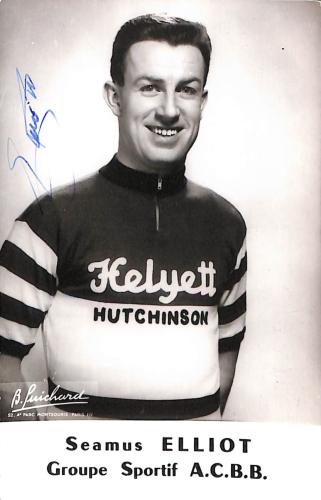 CARTE PHOTO ORIGINALE AUTOGRAPHIÉE PAR SEAMUS ELLIOT (A.C.B.B.) AVEC L'ÉQUIPE HELYETT HUTCHINSON