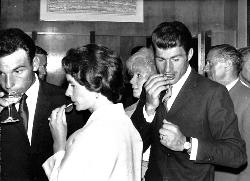 ENSEMBLE DE 4 PHOTOS ORIGINALES DE PRESSE DE RAYMOND POULIDOR