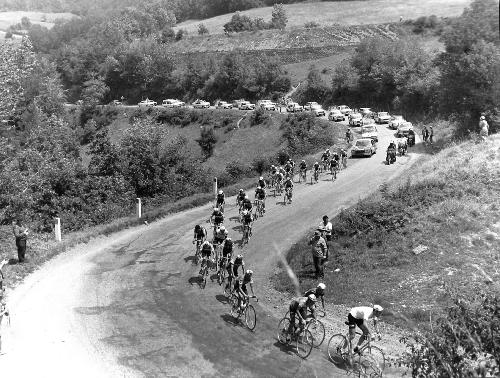 ENSEMBLE DE 6 PHOTOS ORIGINALES DE PRESSE DU TOUR DE FRANCE 1971