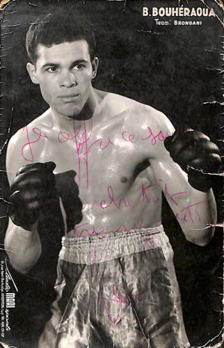 Carte photo dédicacée par B.Bouhéraoua.