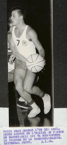 PHOTO ORIGINALE DE PRESSE DE JEAN DEGROS AVEC L'ÉQUIPE DE FRANCE LE 3 JANVIER 1964