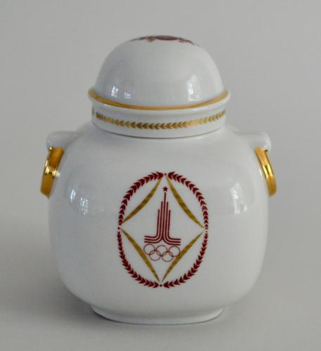 POT PORCELAINE MOSCOU 1980