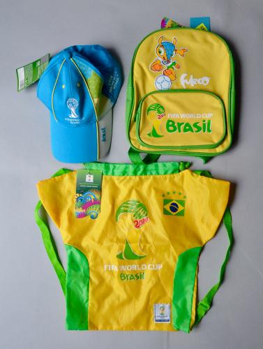 ENSEMBLE PRODUITS OFFICIELS COUPE DU MONDE FOOTBALL BRÉSIL 2014