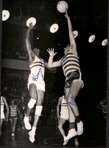 PHOTO ORIGINALE DE PRESSE AUTOGRAPHIÉE DE FIELDS ET MAYEUR DU MATCH P.U.C. VS BAGNOLET ANNÉES 60