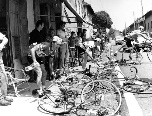 PHOTO ORIGINALE DE PRESSE DE DE VLAEMINCK ET DAUNAT AU TOUR DE FRANCE 1971