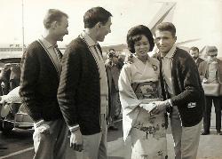 PHOTO ORIGINALE DE PRESSE D'ATHLÉTISME À L'ARRIVÉE POUR LES JO DE TOKYO EN 1964